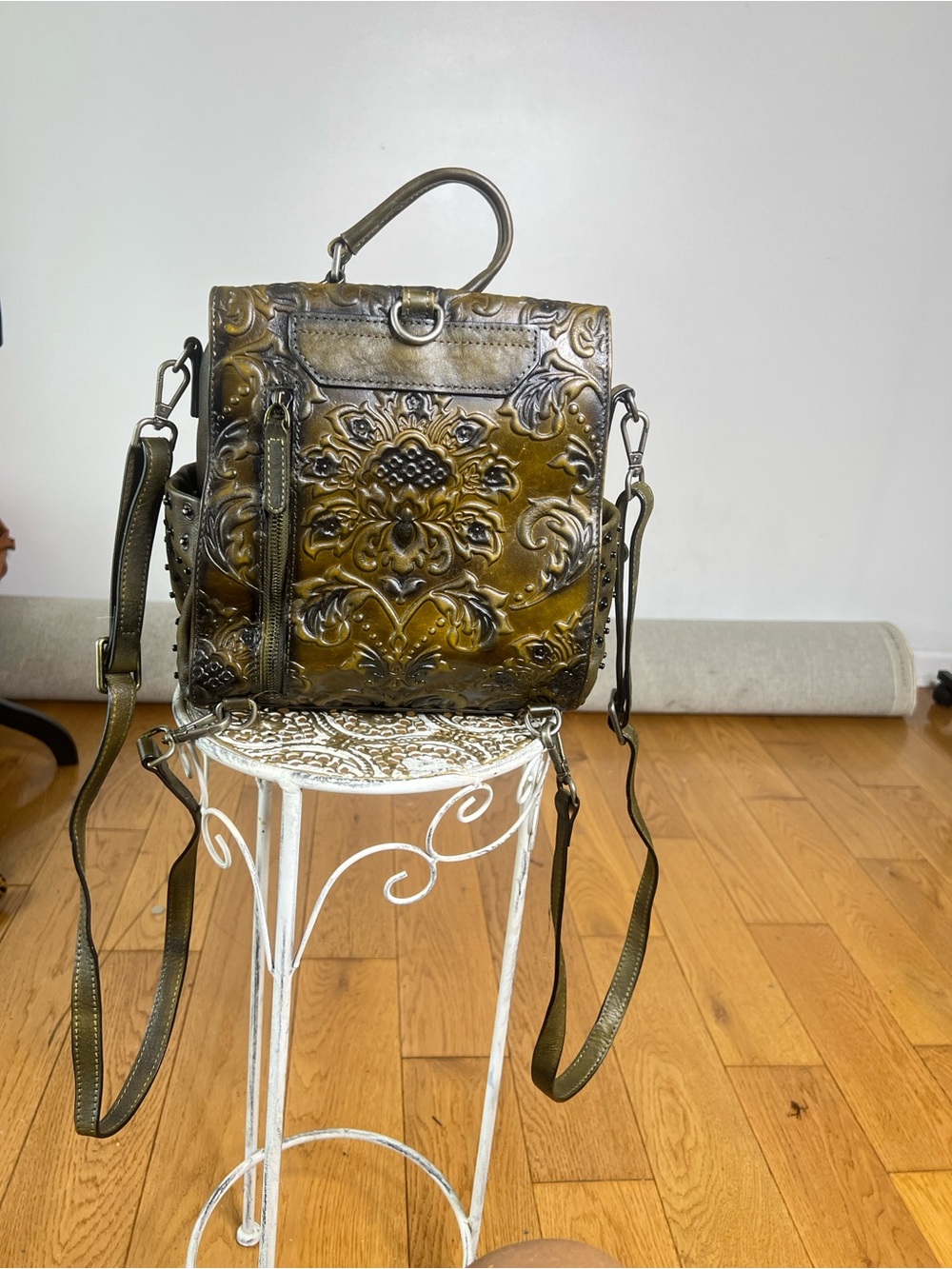 Vintage Embossed Olive Green Leather Shoulder Bag - Picture 3 of 11